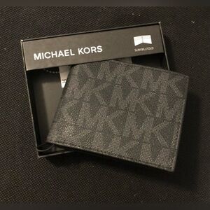 Michael Kors black monogram bifold men’s jet set‎ wallet new in box